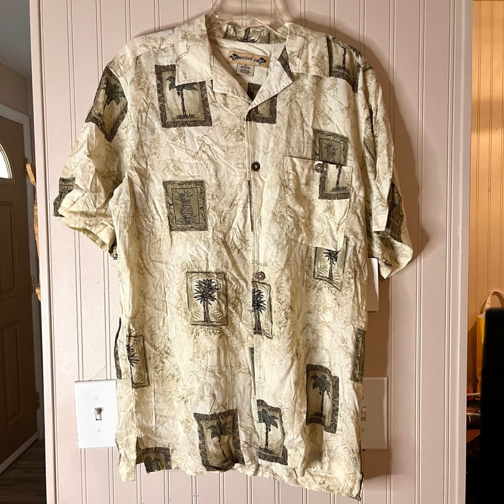 Montego Joe Shirt, Men's Size Medium, Tan Green, Trees, Pineapple, Button Up